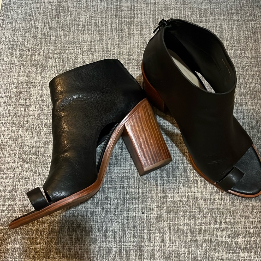 Black Booties, Open Toes, Use In A Good Shape - image 2